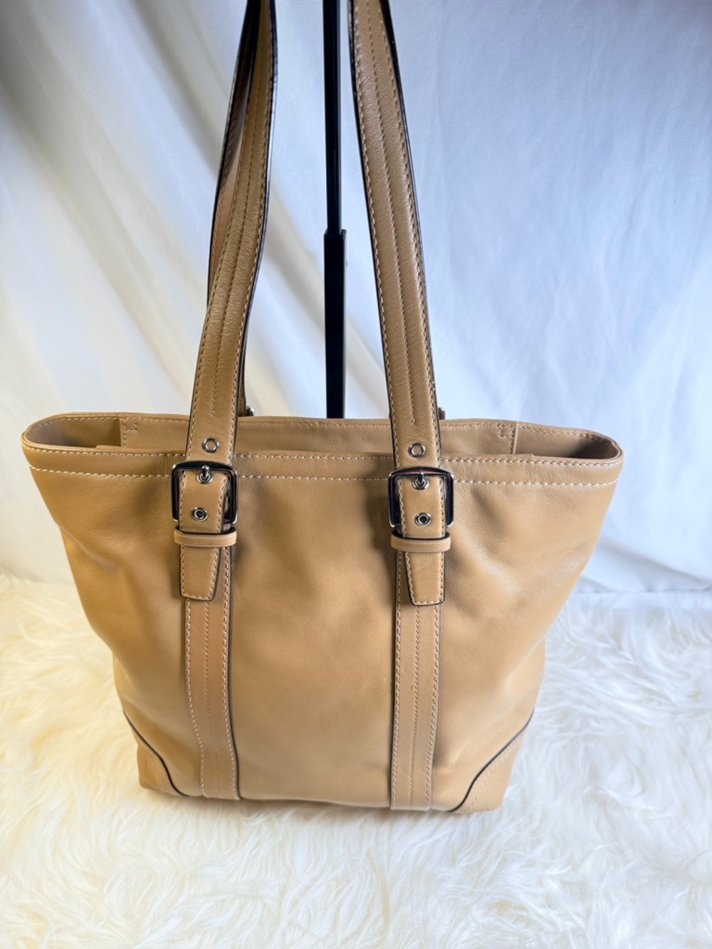 Coach Madison Lindsey Gathered Leather Satchel - Tan/Beige